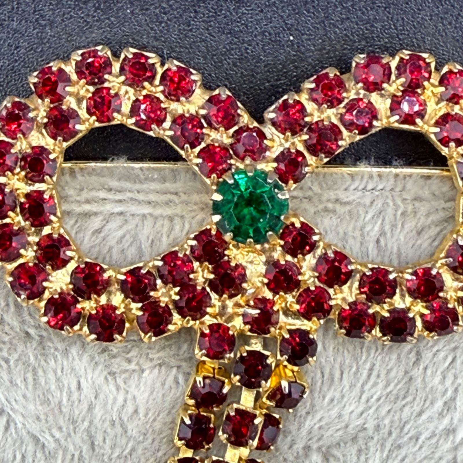 Vintage Rhinestone Bow Brooch Gold Tone Red Green Christmas