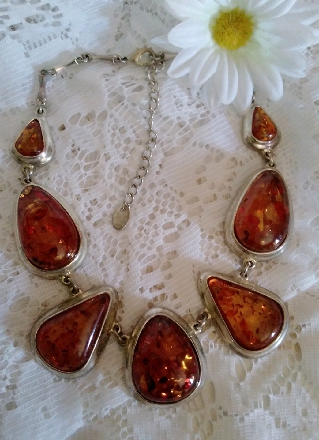 Vintage 1980’s Large Confetti Faux Baltic Amber Silvertone Fashion Necklace