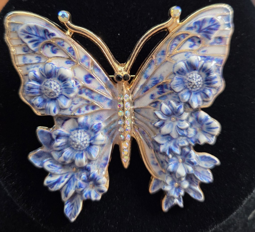Blue Butterfly Brooch Gorgeous 3D Art Gold Tone & Rhinestones in Pink Gift Pouch