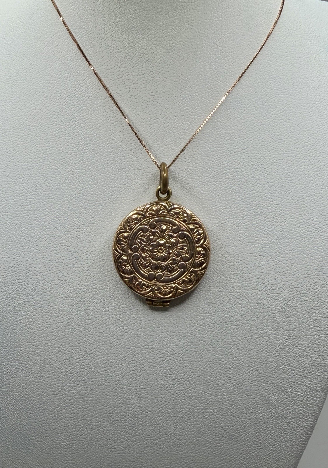 Antique Double Sided Rose Rolled Gold Flowers & Ribbon Design Locket Necklace