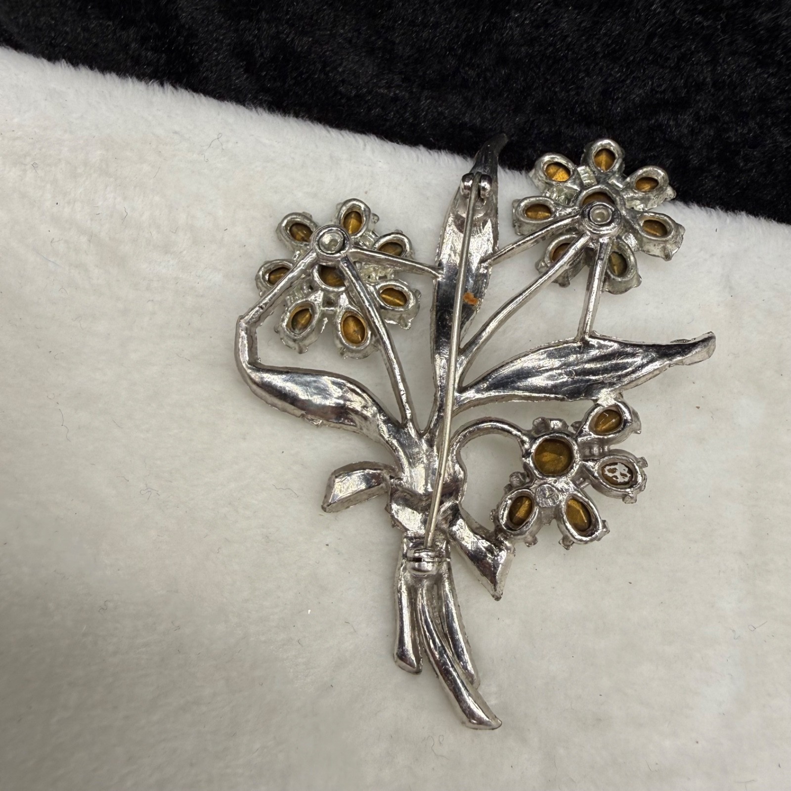 Vintage Rhinestone Flower Brooch Pot Metal Silver Tone READ