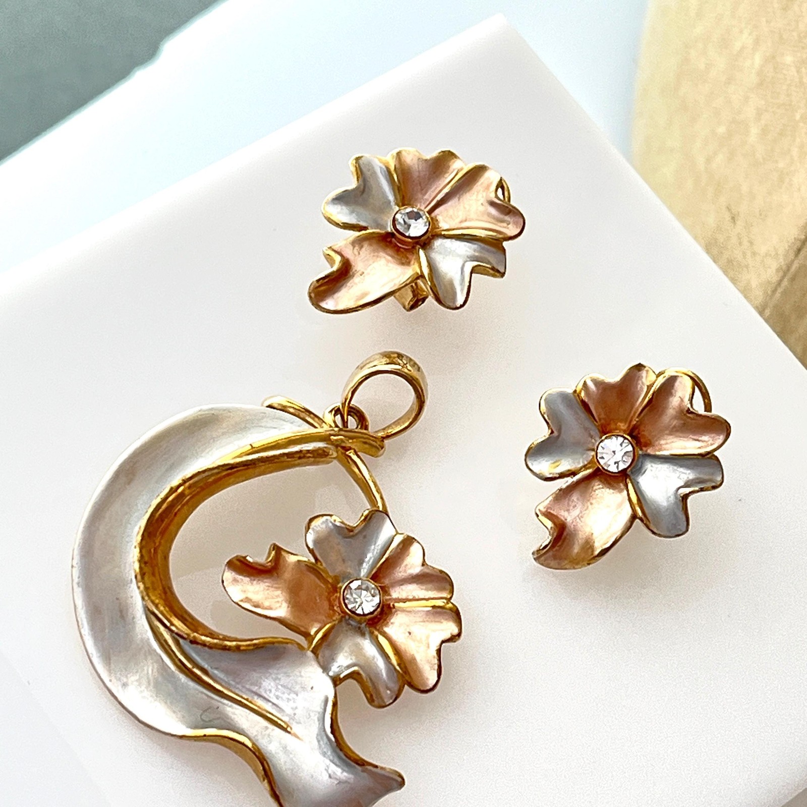 Vintage Tropical Rare Pendant Earrings Set Signed EB Estee Lauder Promo 1990s