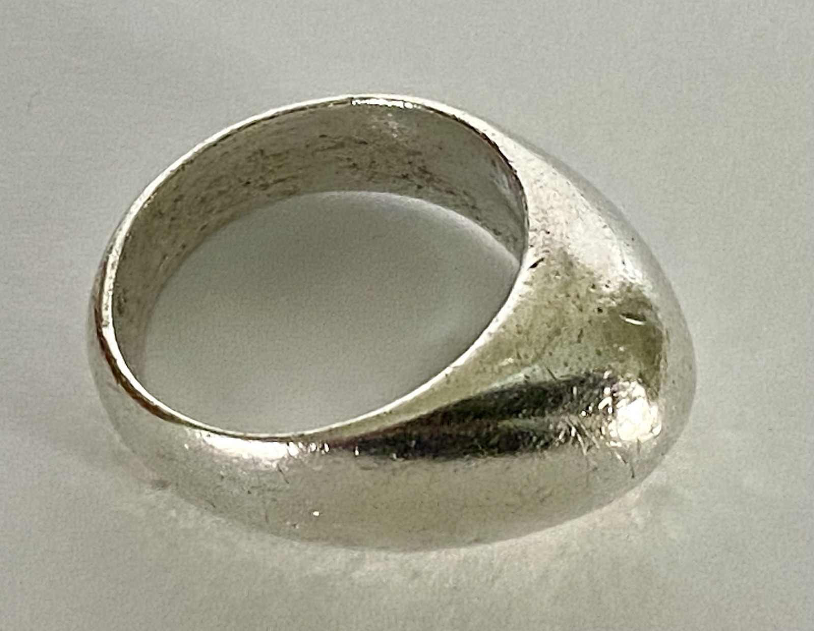 Vintage Sterling Silver Heavy 12.4gr Curved Smooth Dome Ring Size 6.5