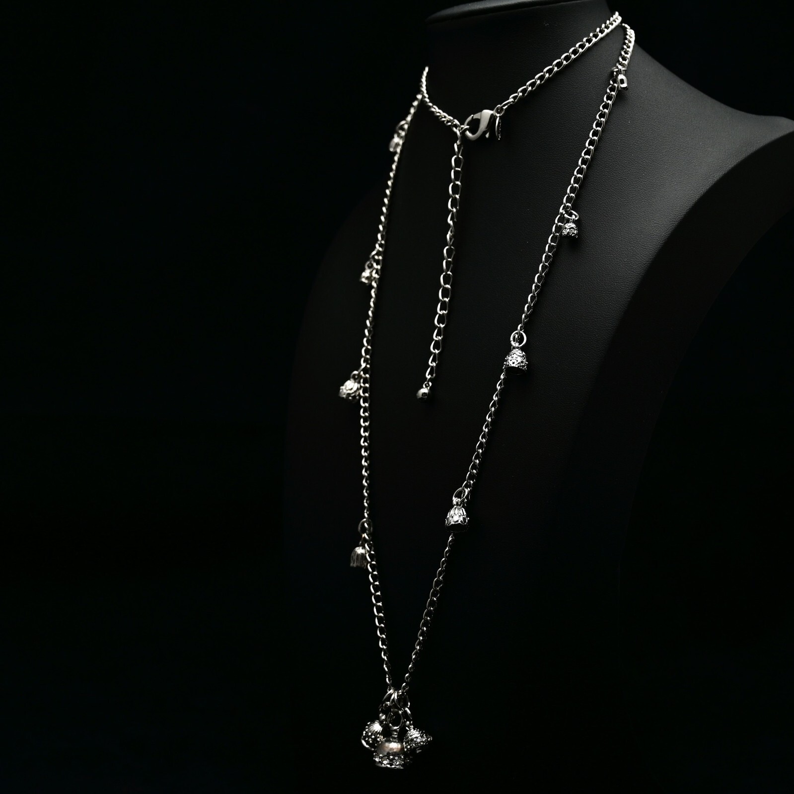 CHICOS Original Vintage Signed Silver Tassell Charm Drop Pendant Estate Necklace
