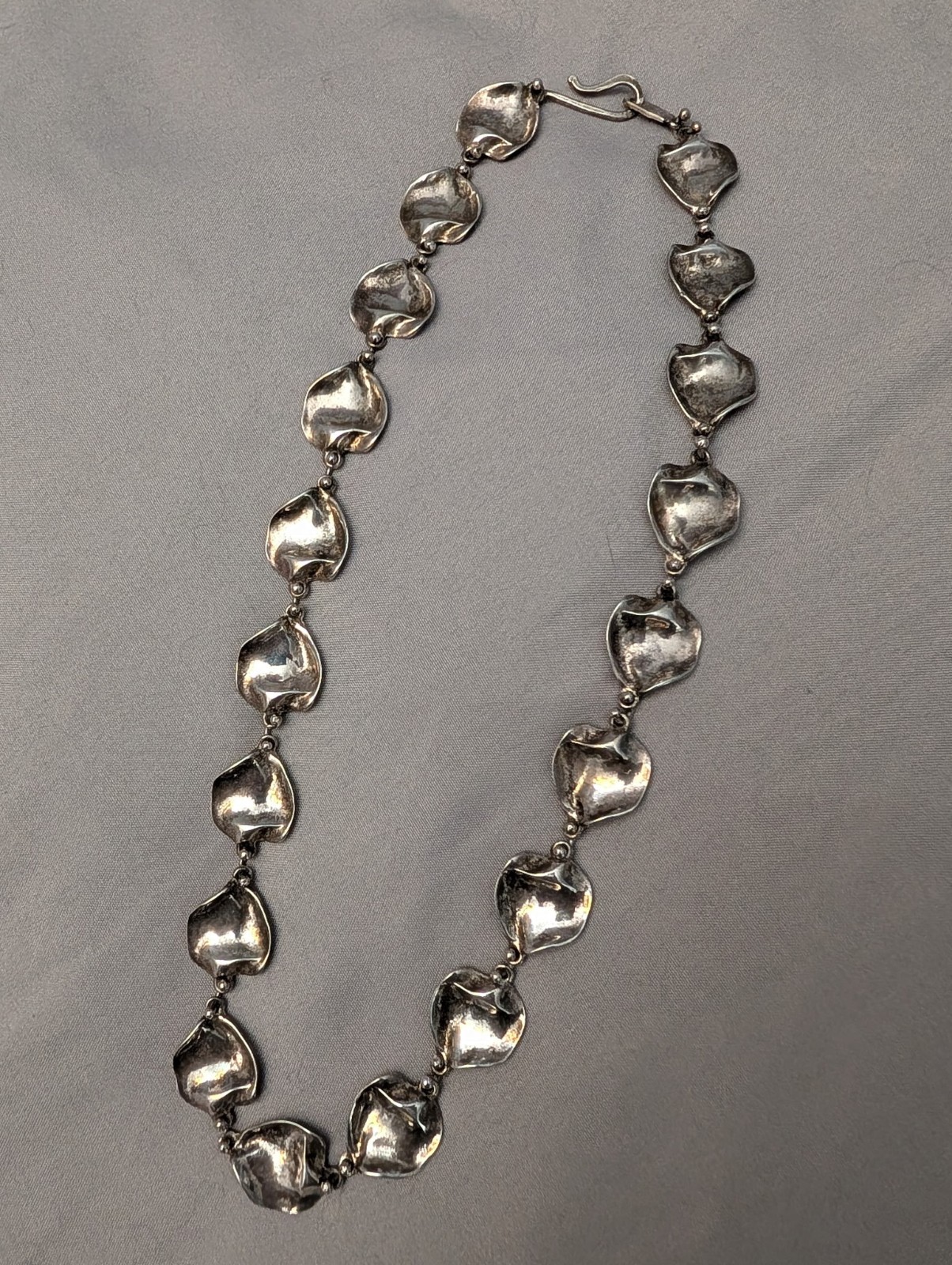 Vintage Anne Dick Sterling Silver 925 Disc Necklace w Hook Clasp – 18″