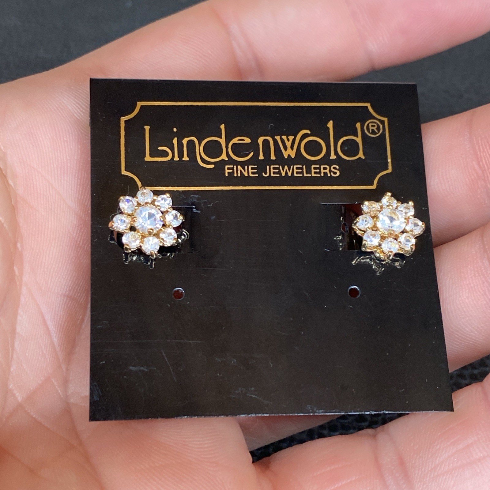 Vtg Lindenwold Fine Jewelers Gold Tone Faced Crystal Rhinestone Cubic Z Clip On