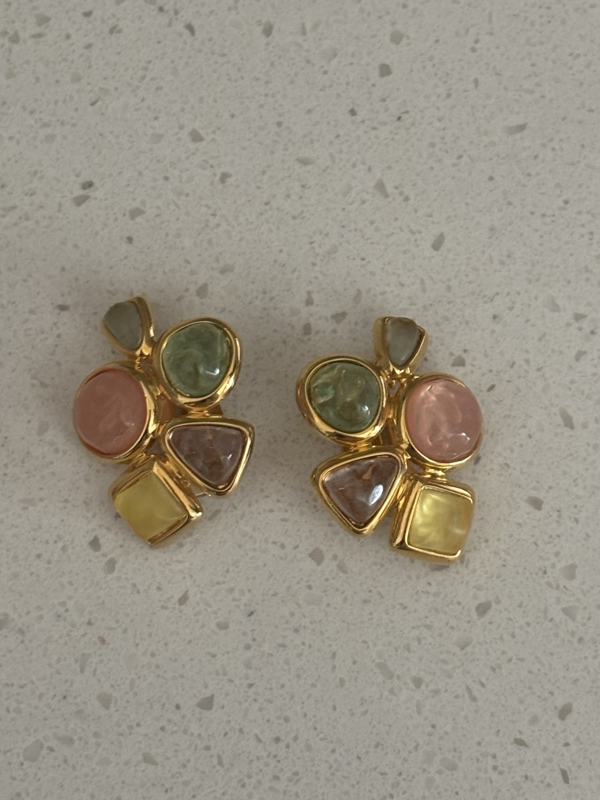 Very RARE Joan Rivers Pastel Jelly Belly 3D Gold Tone Clip-On Earrings