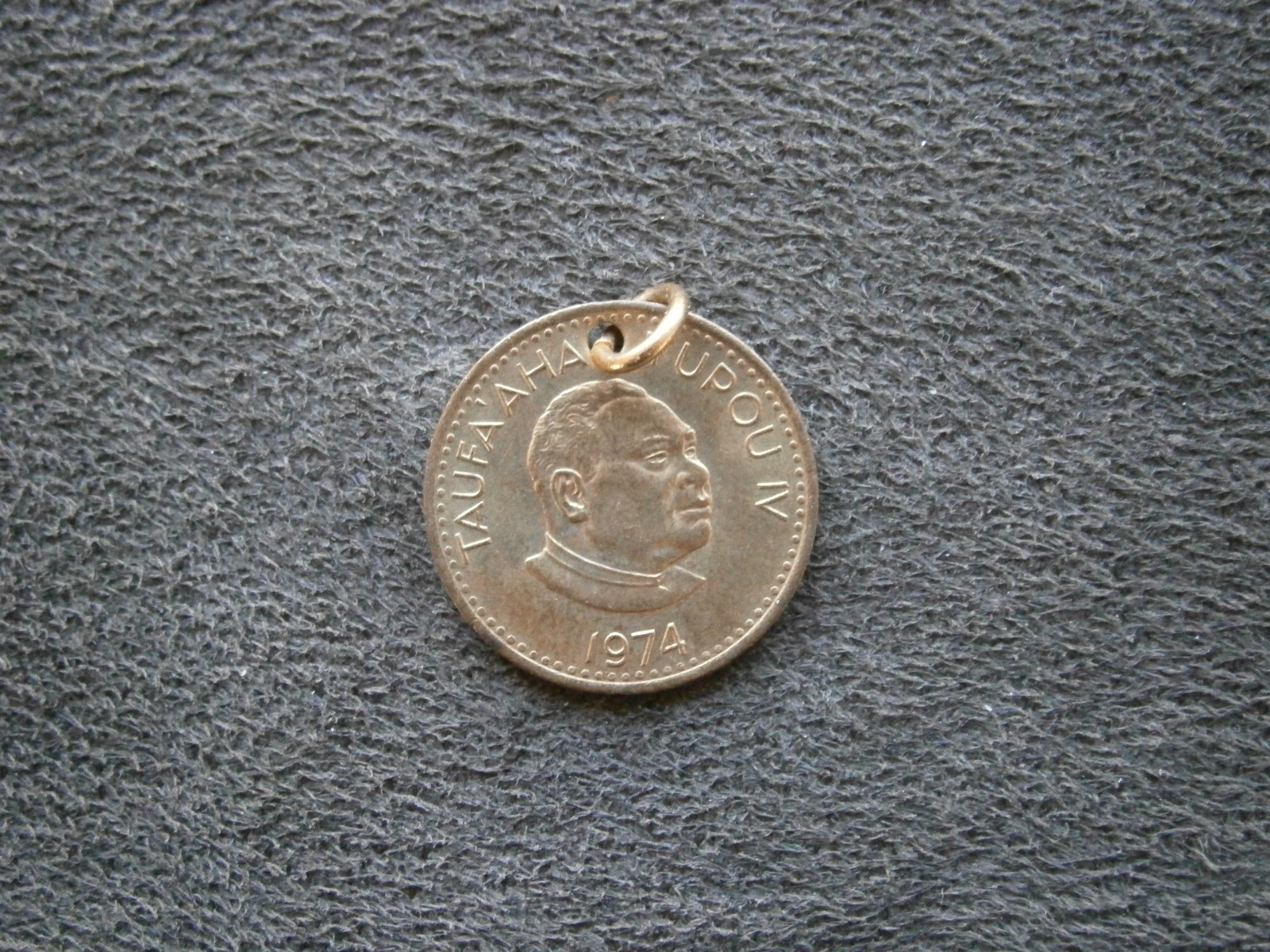 Tonga 1 Seniti Coin Tortoise Vintage Bracelet Charm Pendant 1.8g ~ 1974