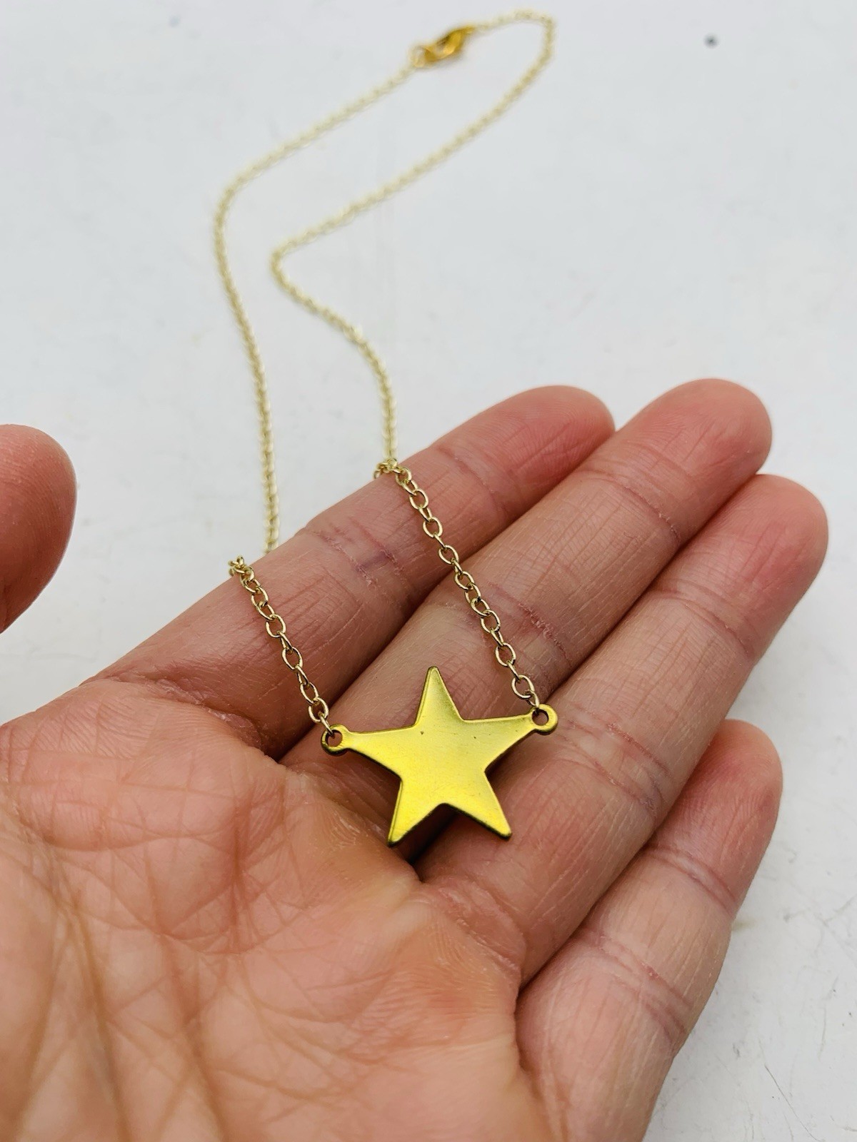 Vintage Gold Tone Celestial Star Charm Dainty Everyday Dainty 16” Necklace