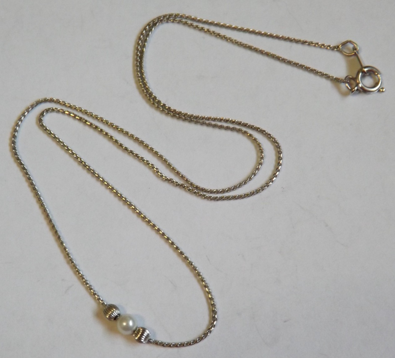 Avon sterling silver floating pearl sliding ribbed ball bead 17″ chain necklace