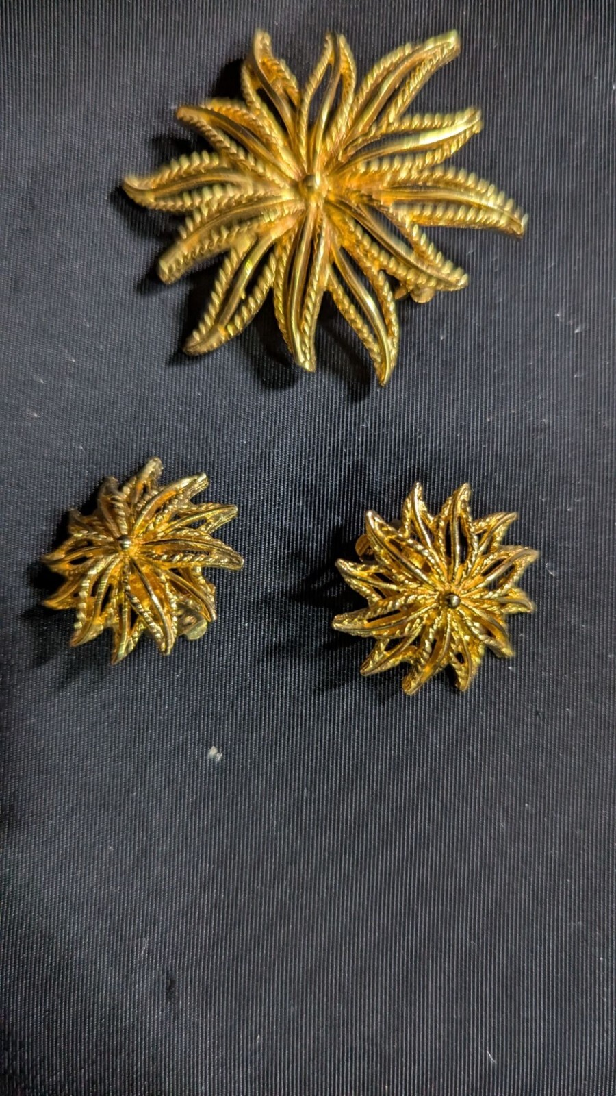 Vintage Gold-Tone Starburst Brooch & Clip-On Earrings Set Costume Jewelry