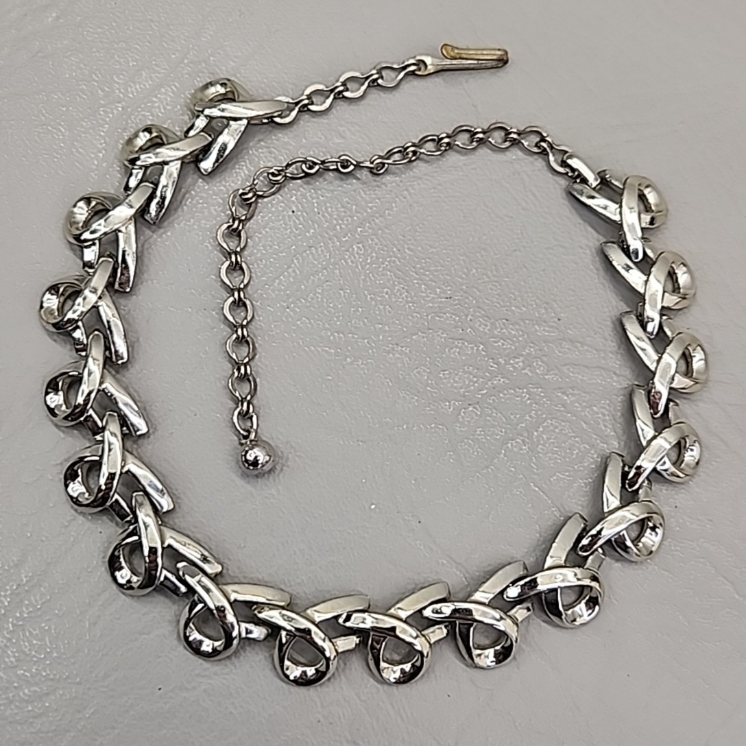Vintage Linked Necklace Looped Chain Choker 15″ READ