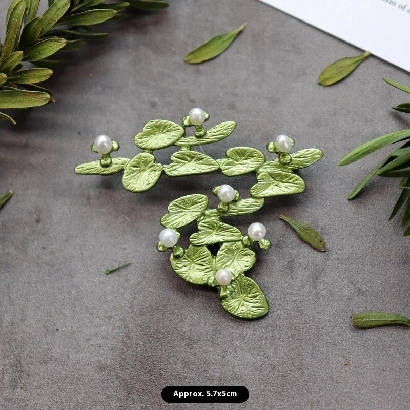Green Plant Pearls Brooch Pin Leaves New Fashion Elegant Fun Vintage Style