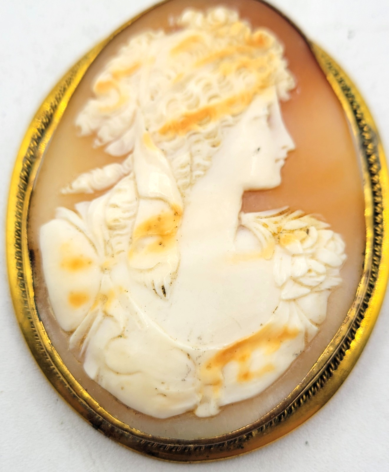Vintage Carved Shell Cameo