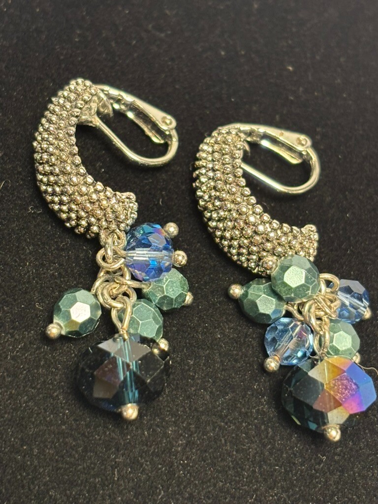 Napier Vintage Earrings Silver Tone Blue Crystal Dangle Clip On Sparkly