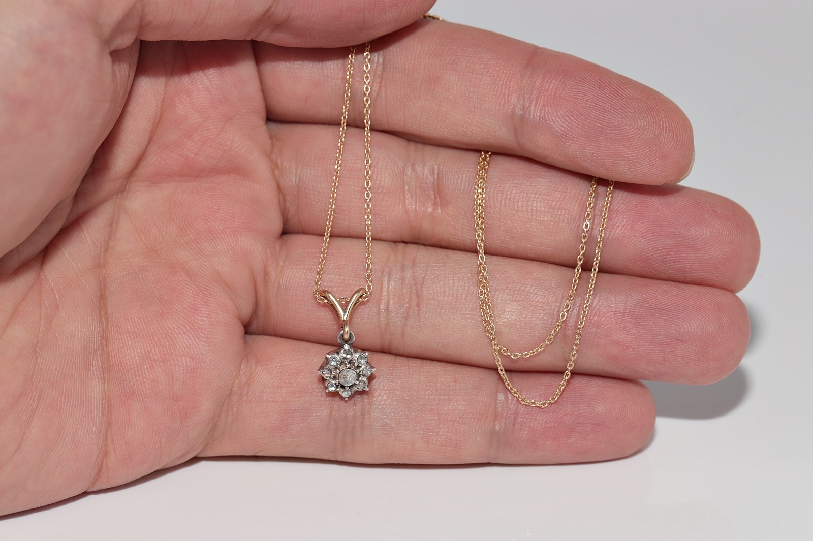 Antique Circa 1900s 18k Gold Top Silver Natural Rose Cut Diamond Necklace
