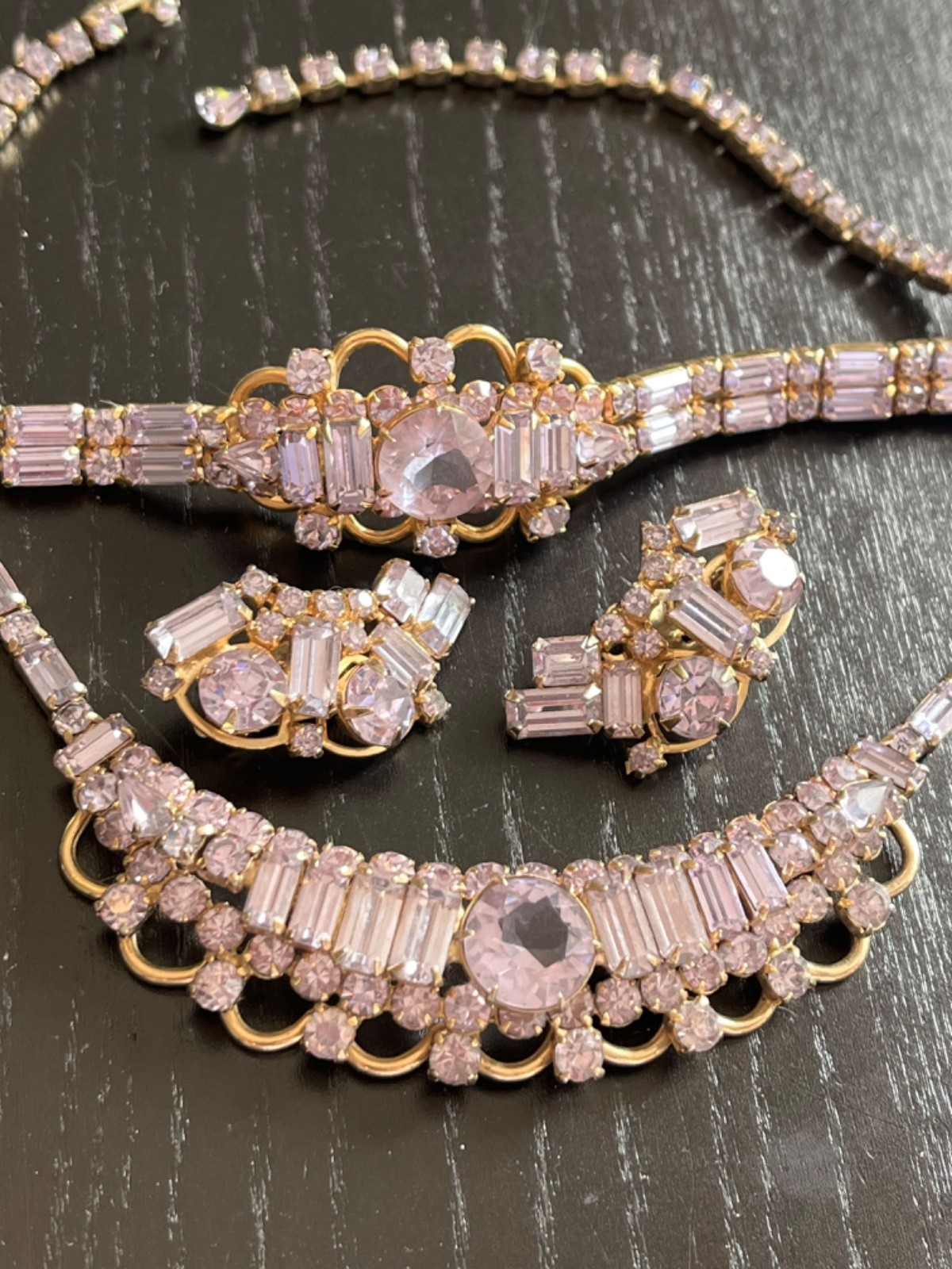 Outstanding Vintage Kramer New York Necklace Bracelet Earrings Lavendar Amethyst