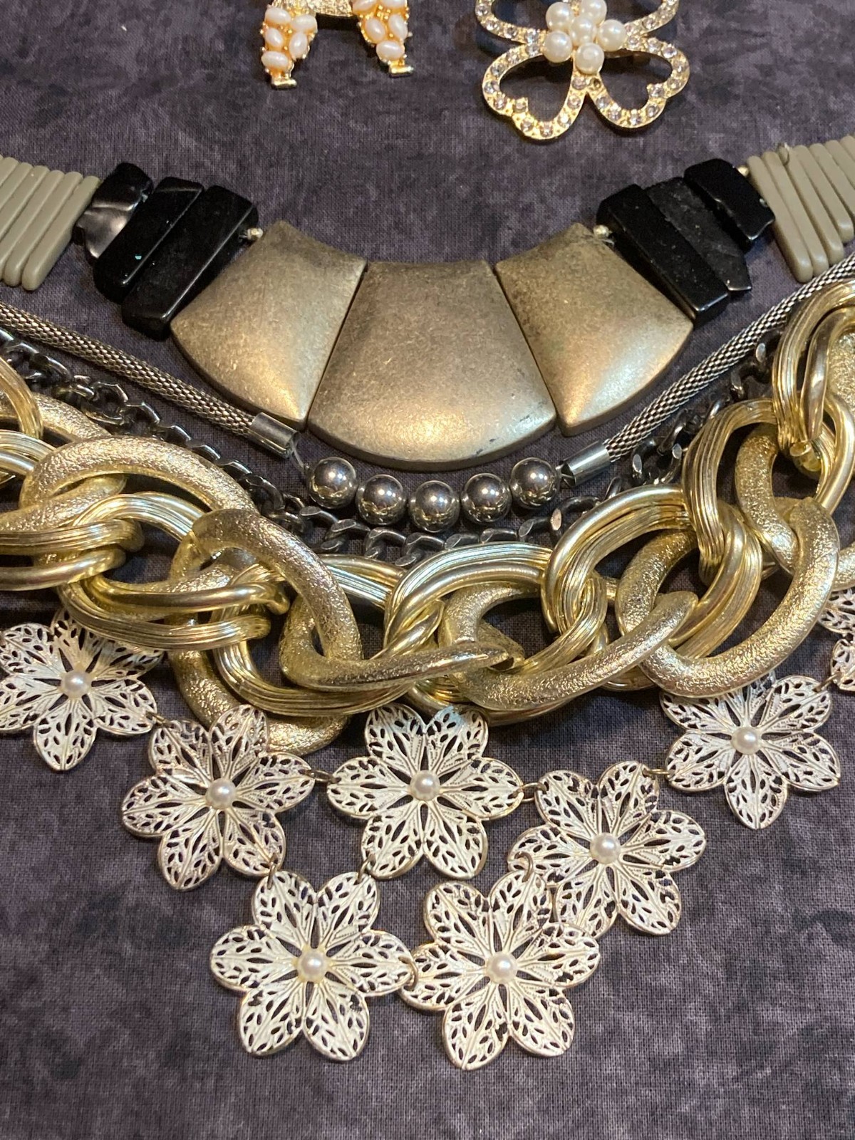 3 LB JEWELRY TREASURE HUNT Gold & Silver Tone, Rhinestones UNSEARCHED & UNTESTED