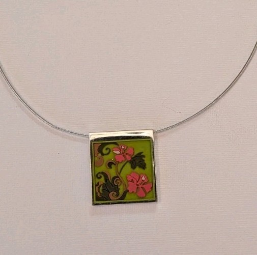 ZARAH HANDMADE DESIGNED HIBISCUS FLORAL PENDANT SQUARE SILVER CHOKER SIGNED