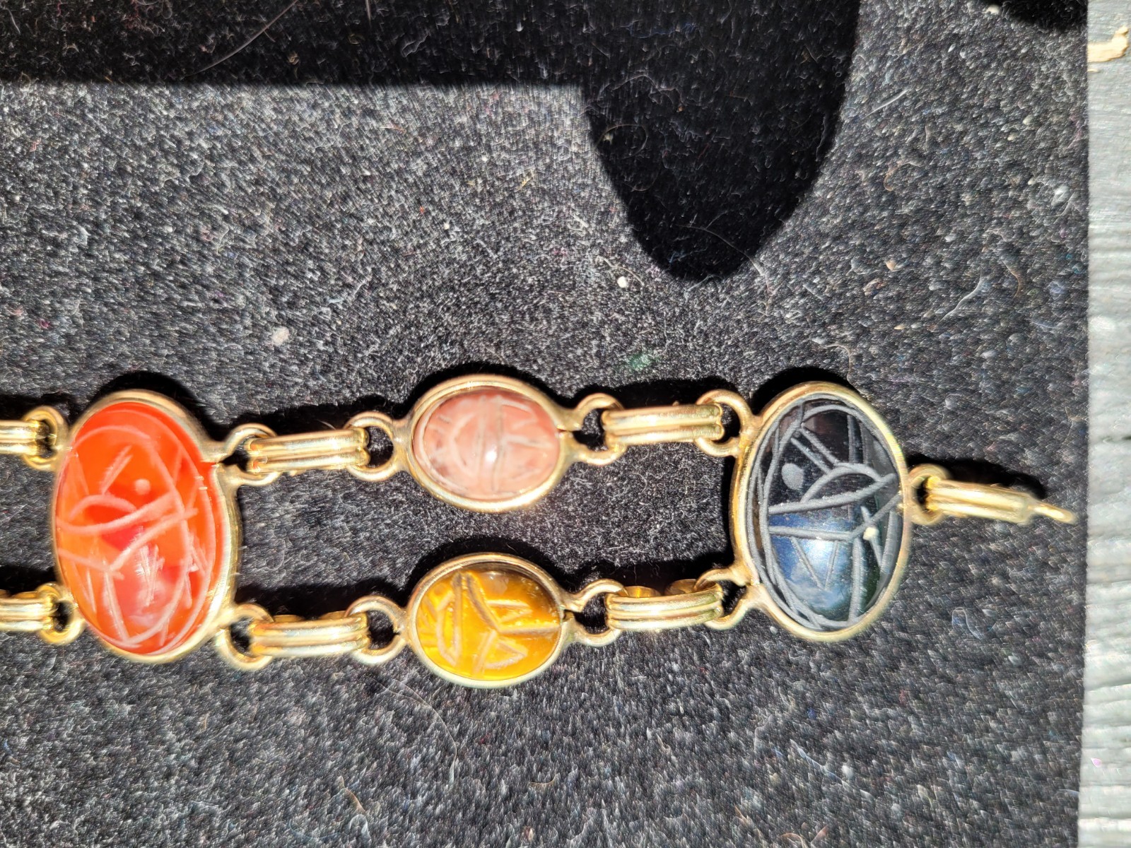 Vintage 12K Gold Filled Scarab Bracelet Egyptian Revival 7″