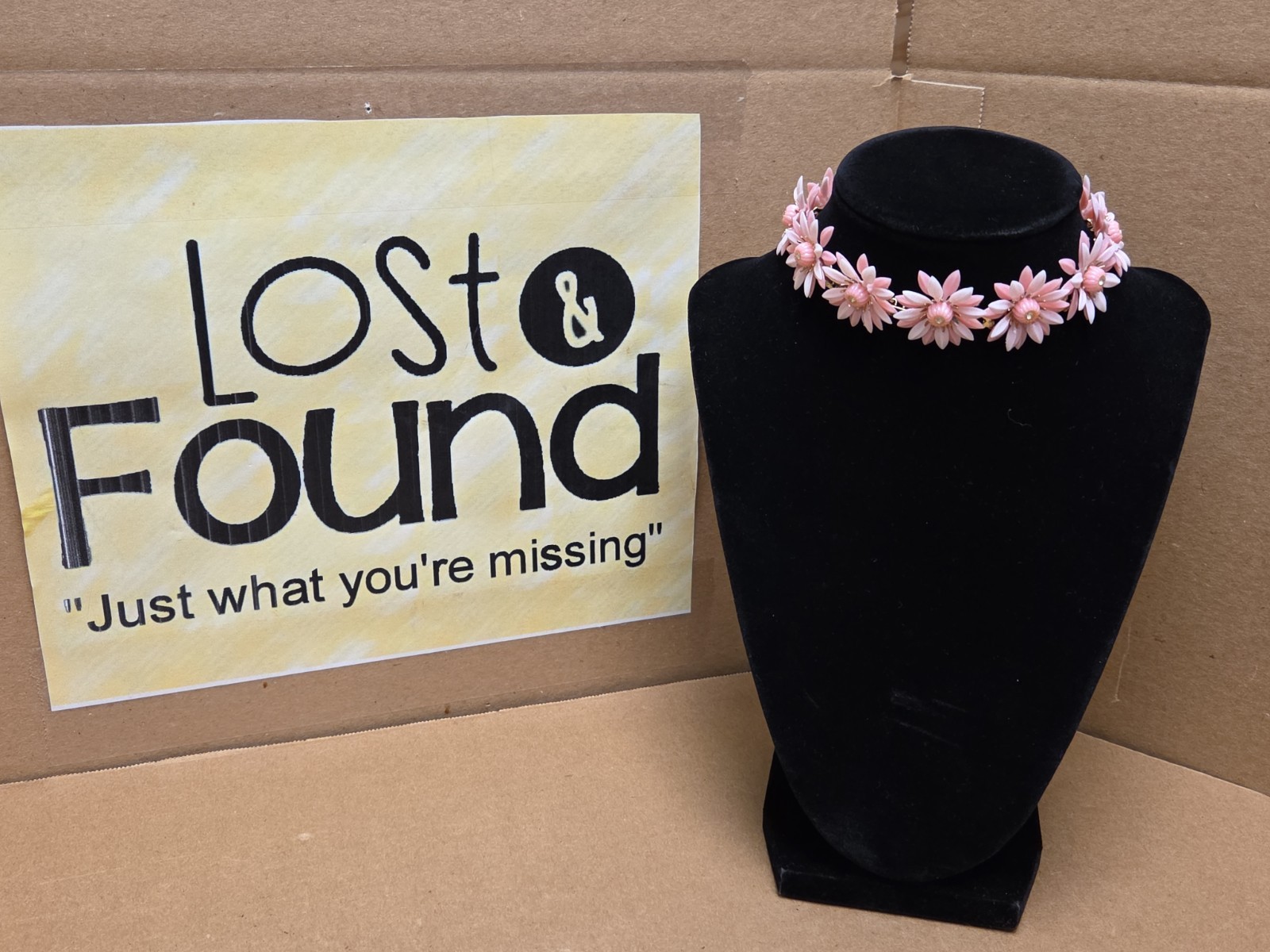 Vtg Coro Pink Plastic Flower Choker Necklace *SEE PICS