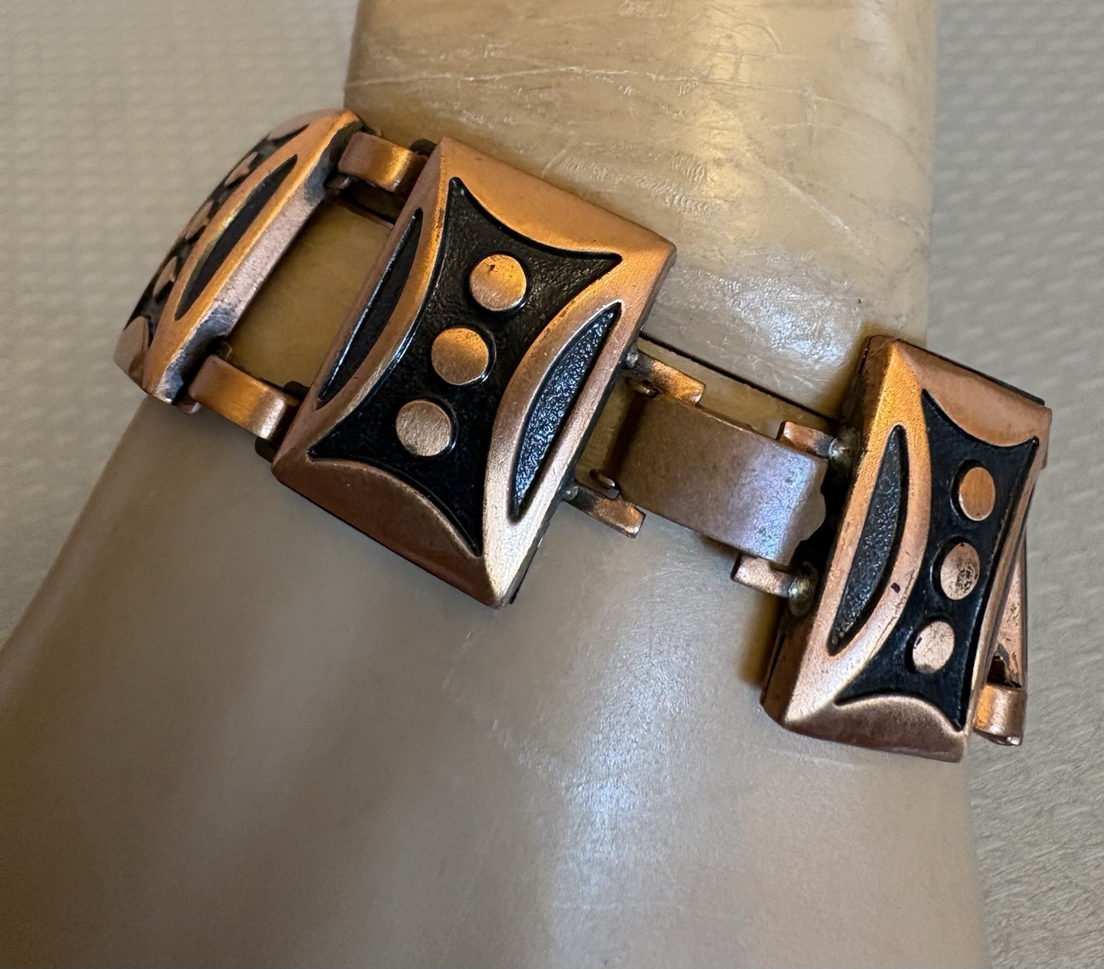 MCM Vintage Copper Bracelet Dot Pattern Domed Linked Panels 7” unsigned