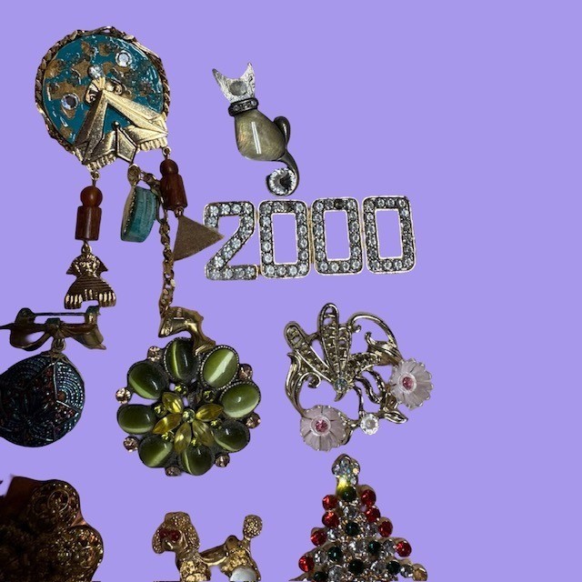 Vintage Brooch Pin Lot Damaged Repair Craft Christmas Angel Animal Rhinestone