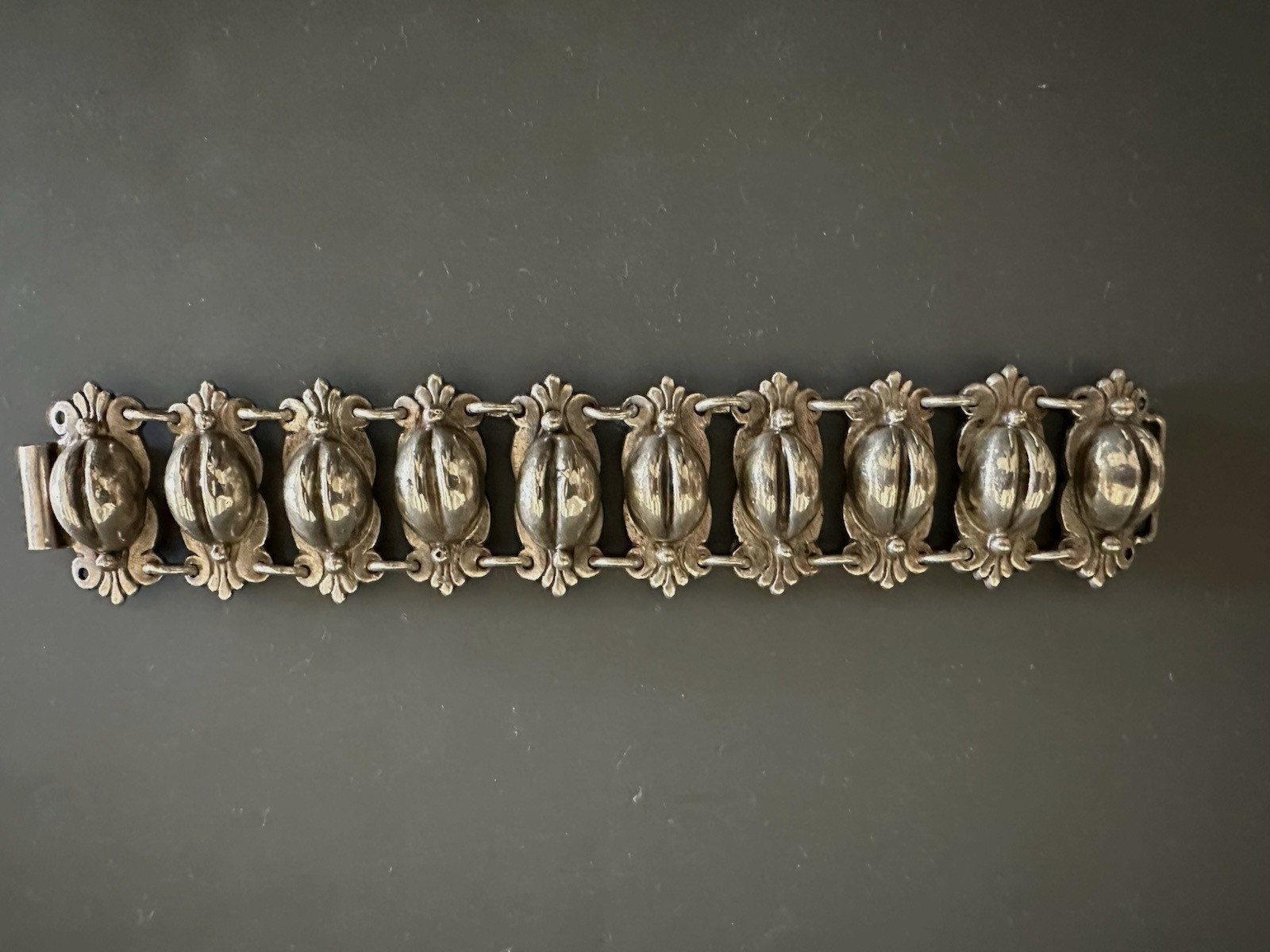 925 Mexico Sterling Silver 1940’s Coffee Bean Bracelet 106 gram