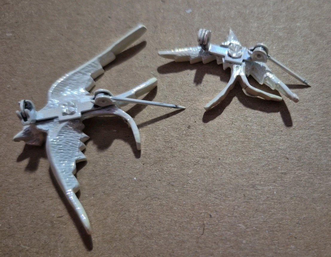 Vintage White Iridescent Enamel Swallow Birds Pins Set Of 2-READ*