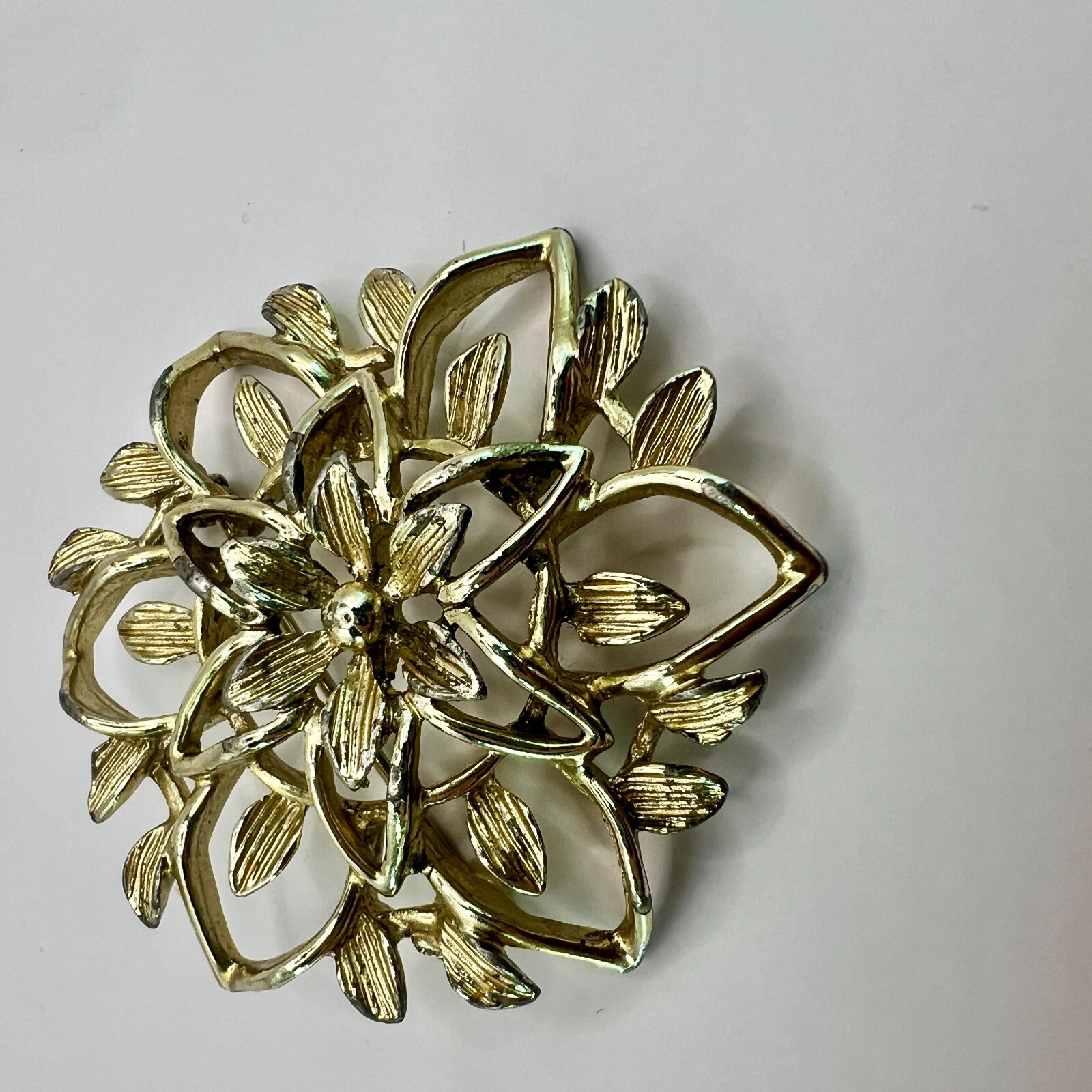 Vintage Sarah Coventry Gold Tone Flower Brooch Signed Mid Century Open Floral