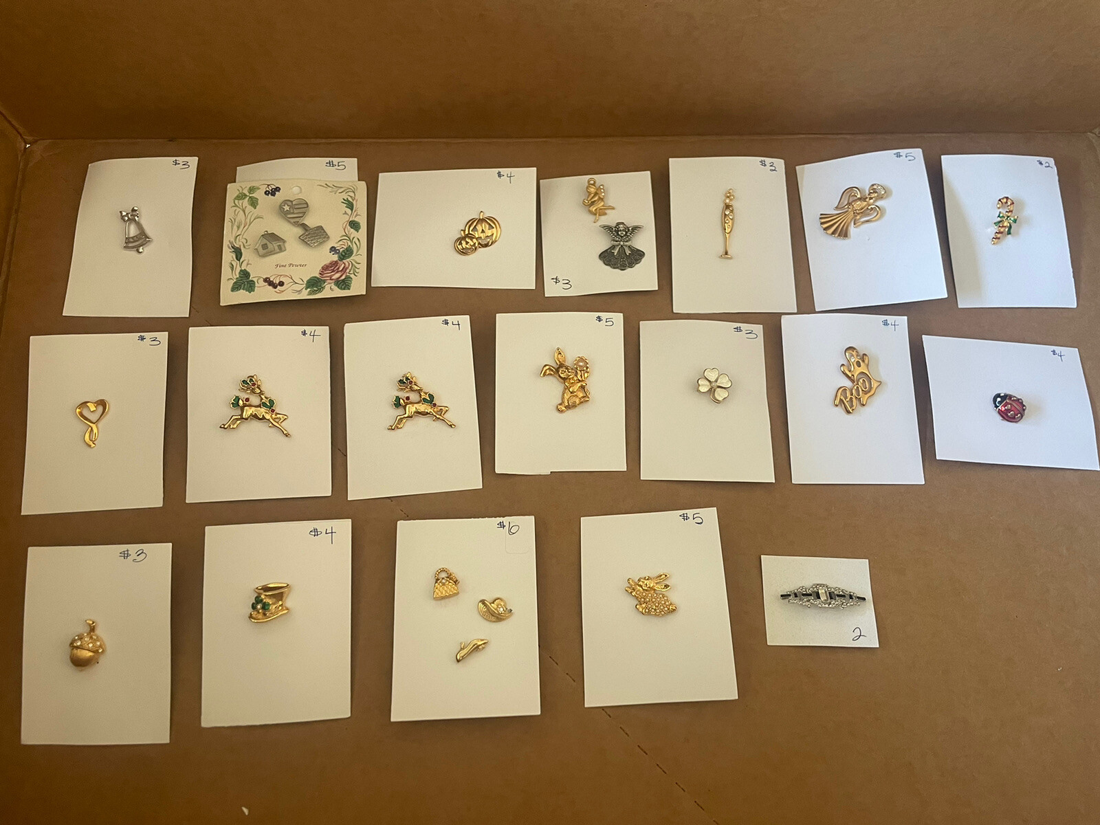 Vintage Brooch Pin Lot Of 26 Unique Brooch For Any Occasion Fast Shipping!