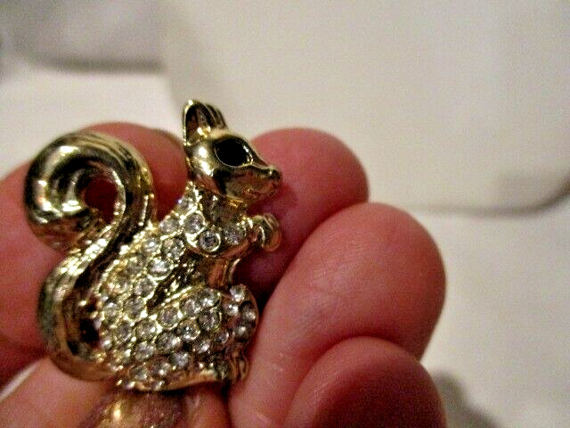 KIM ROGERS Goldtone Squirrel w/Clear Rhinestone Body & Black Eye 3/4″w x 1 1/8″L