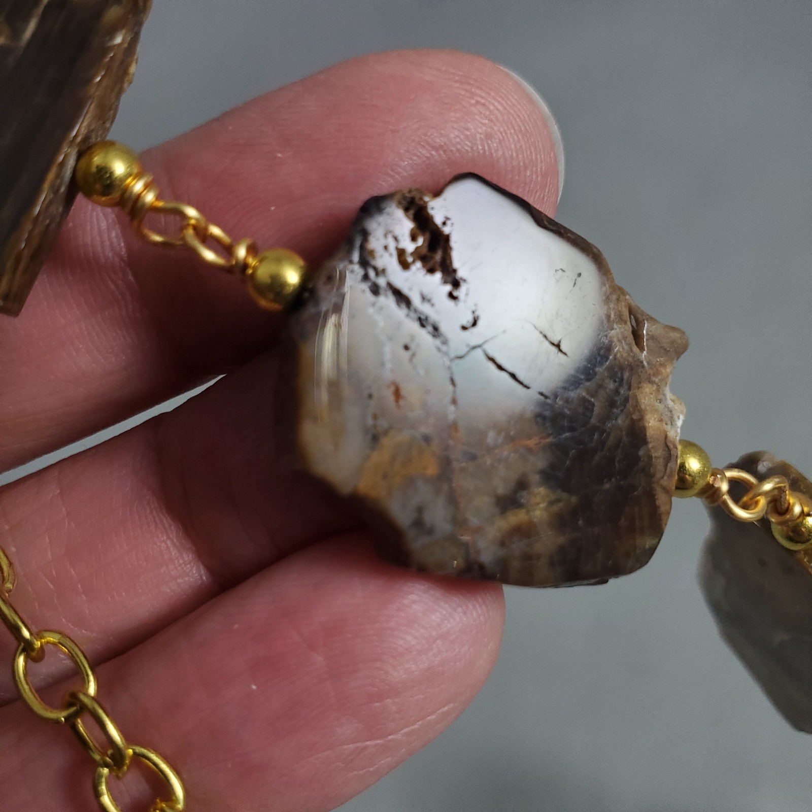Polished Petrified Wood 7 Slices Gemstone Gold Tone Collar Necklace Vintage