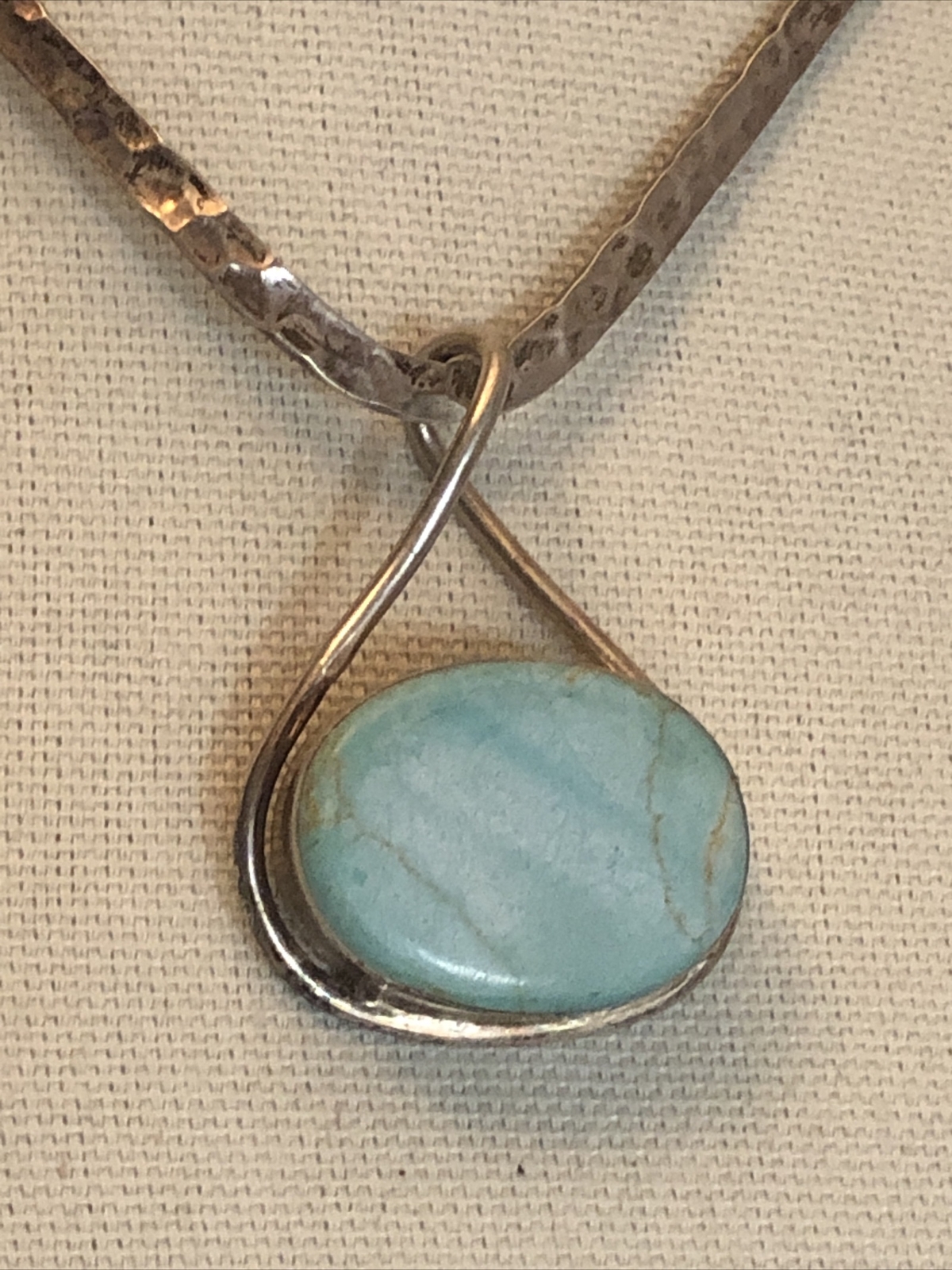 2. Vintage 925 Sterling Blue Stone Hammered V Wire Choker Necklace 44.4g, 15″