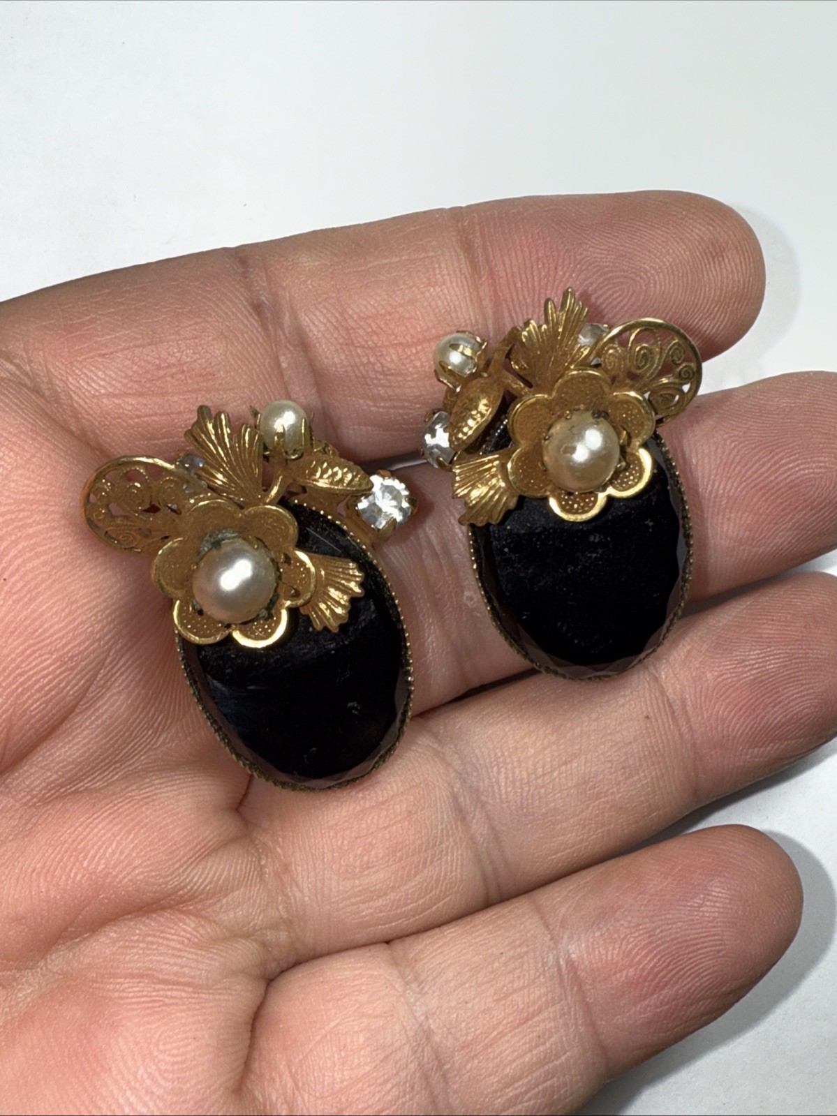 Brooch Pendant Earrings Set Victorian Antique 100 Years Old Read Description