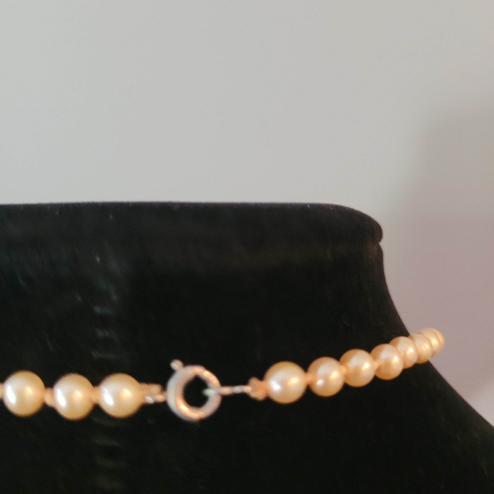 Vintage Faux Pearl Necklace Graduated Knotted Cream Pearl Choker 14″