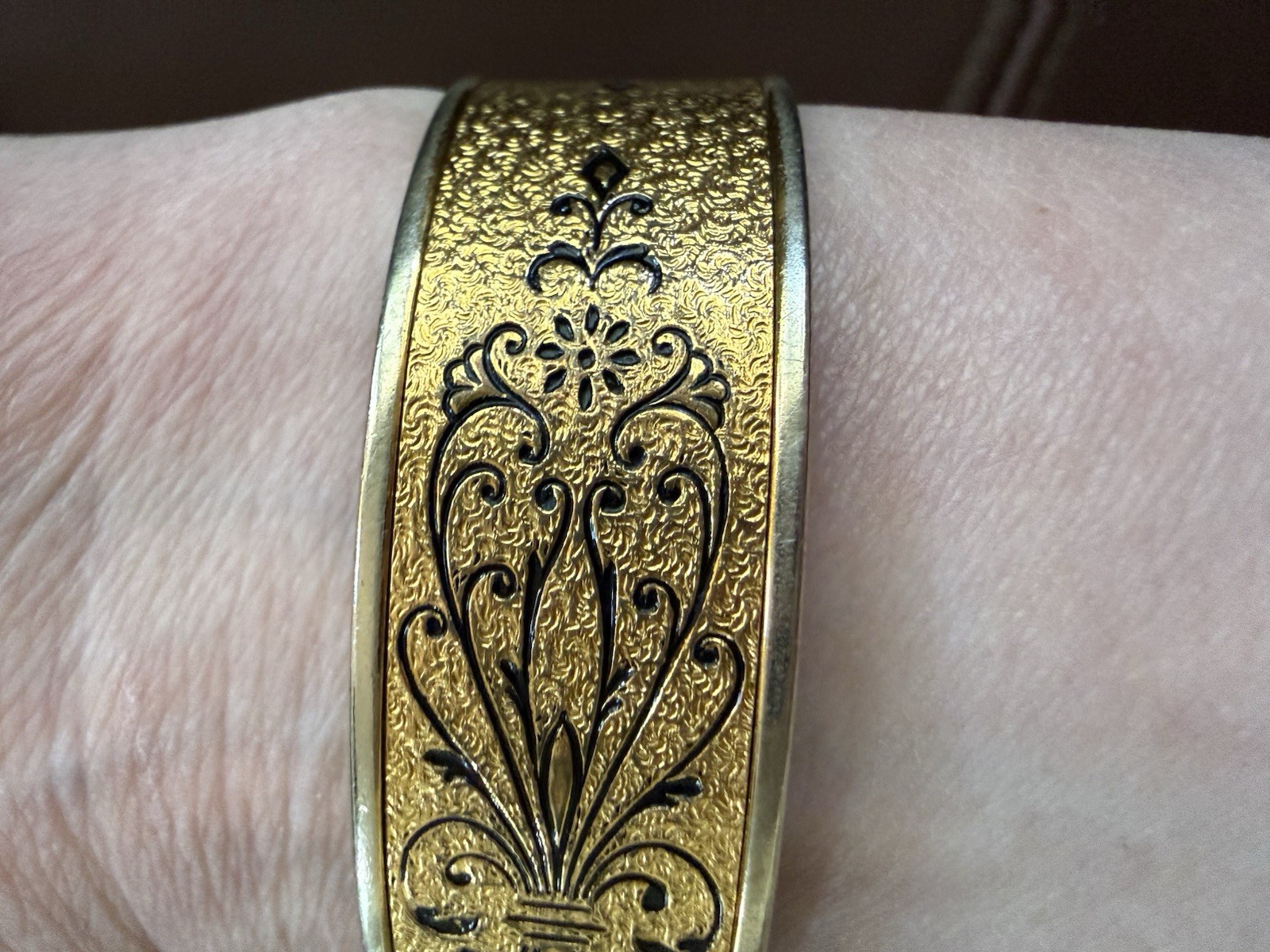 Antique Art Deco Bangle JJ White Bracelet Gold Plated Green Stone Vintage