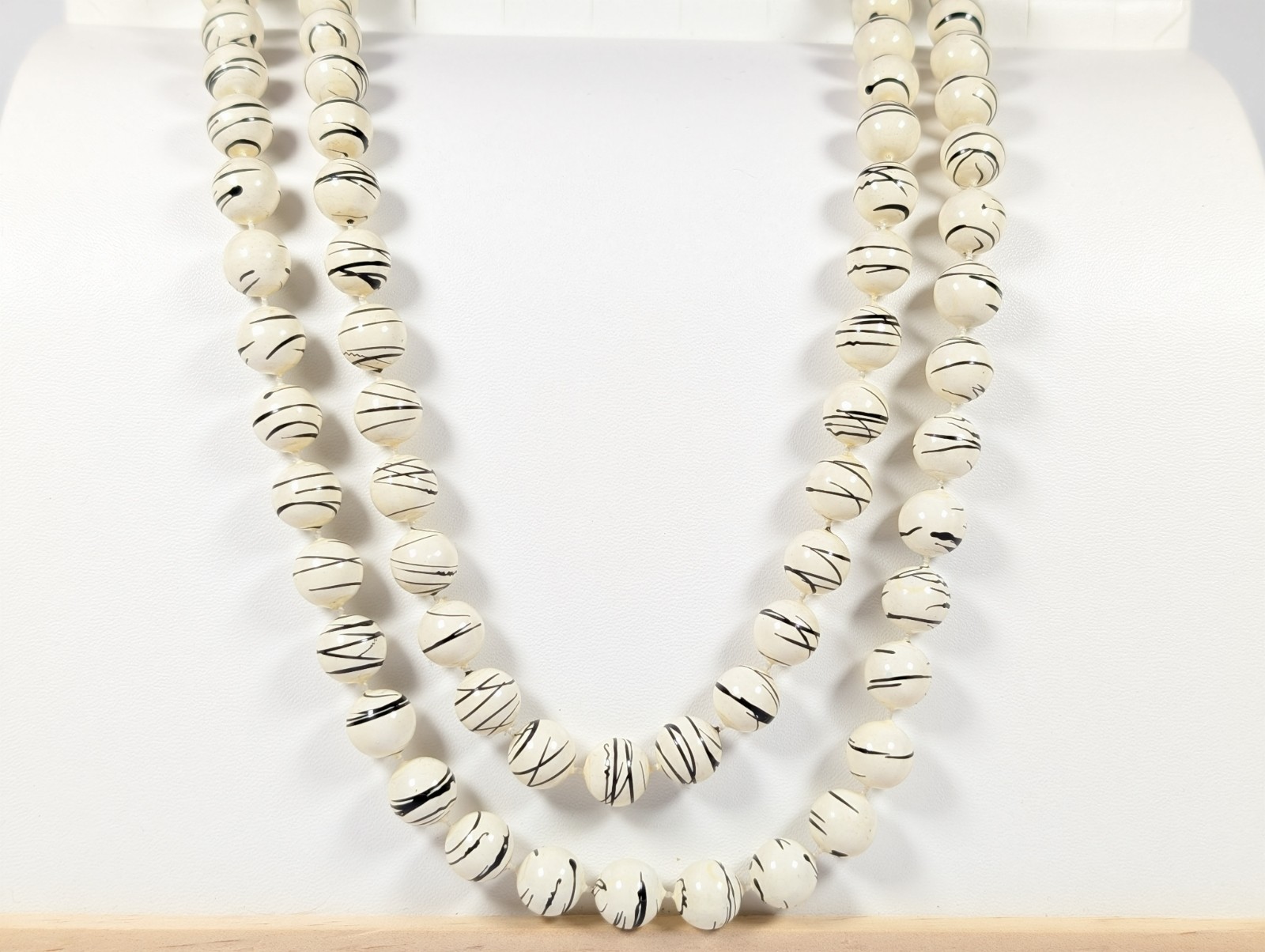 Vtg Black and White Paint Splatter Long Beaded Necklace LOT 54″ each