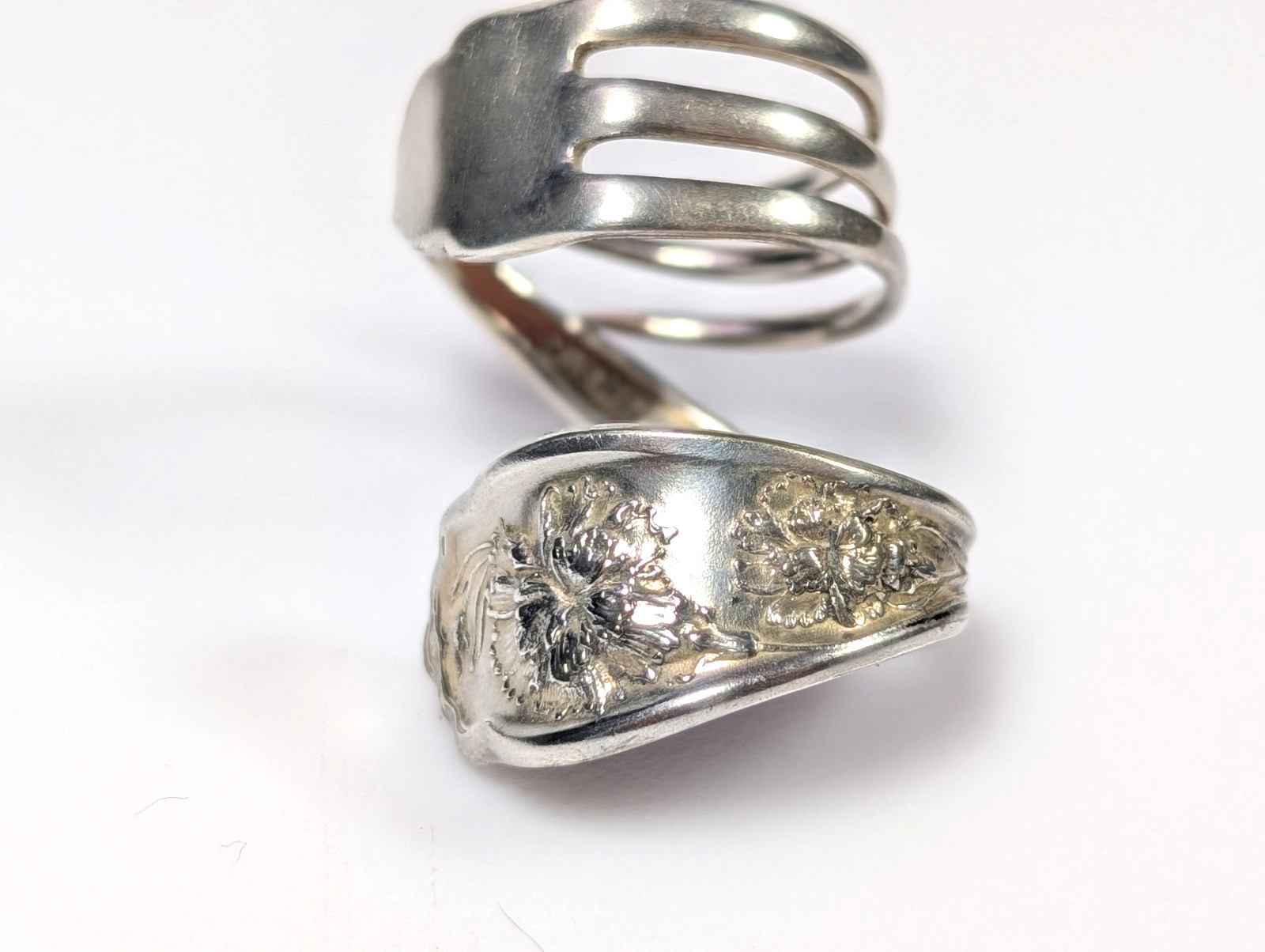 Vtg Silver-Plated William Rogers Oneida Fork Ring Floral Full Bypass Wrap Ring