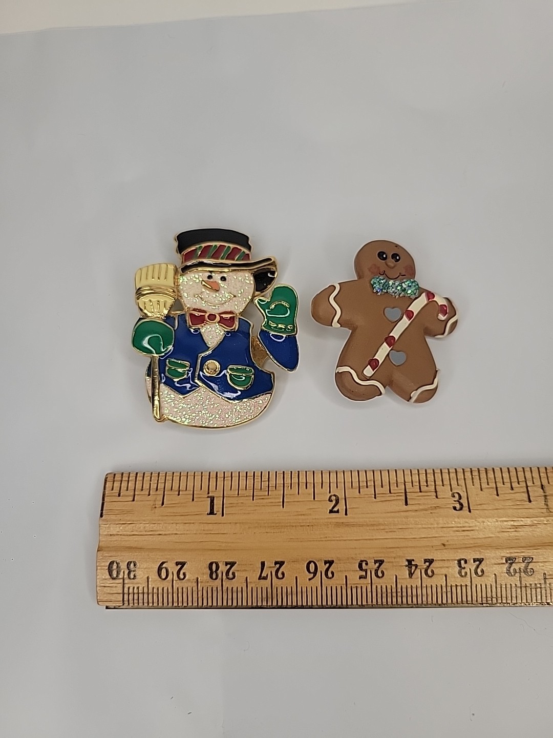 Vtg 80’s to 90’s Snowman Brooch/Pin SFJ Collectable Jewelry Christmas & Xmas Pin