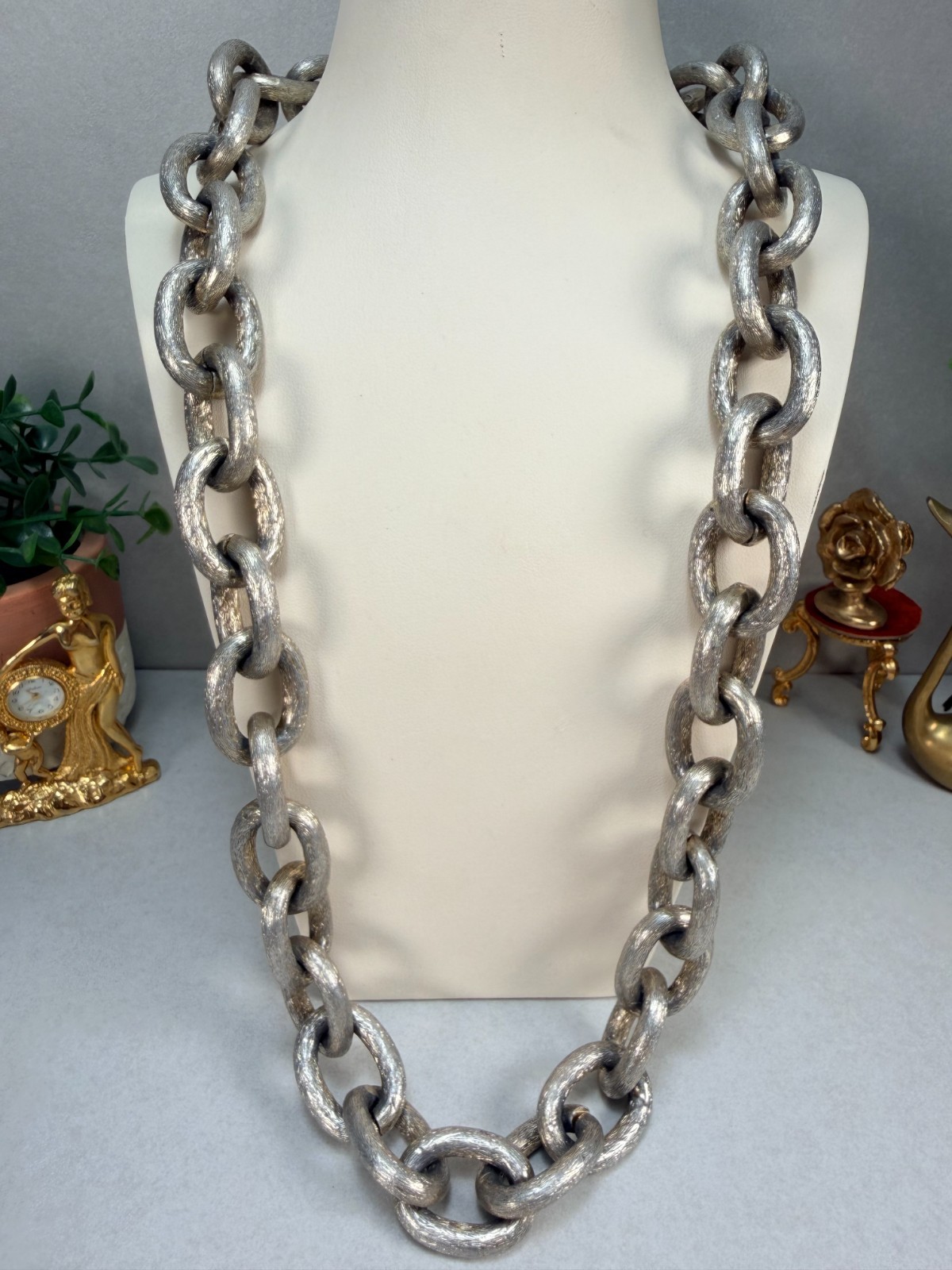 Vintage Coro Necklace Pegasus Silver Link Timeless Trendy Big Chunky Long 29’