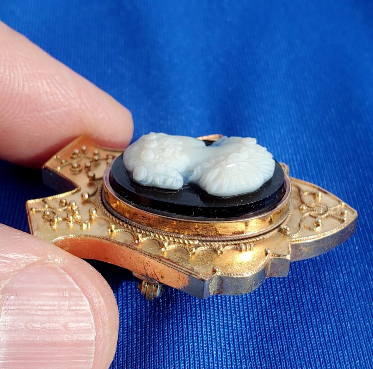 Victorian Memory Locket Brooch Antique 14K GOLD Deco HardStone Onyx Cameo Broach
