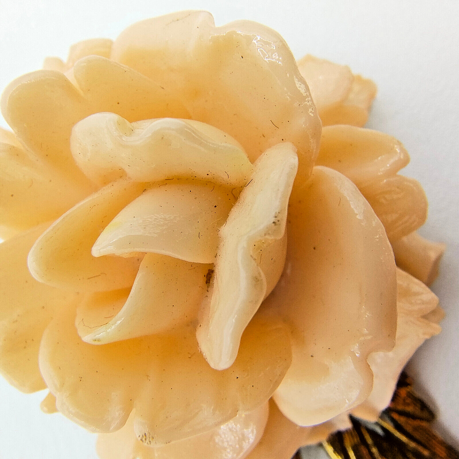 Vintage Blush Pink Rose Brooch Pin Resin Gold Tone Floral Flower Romantic