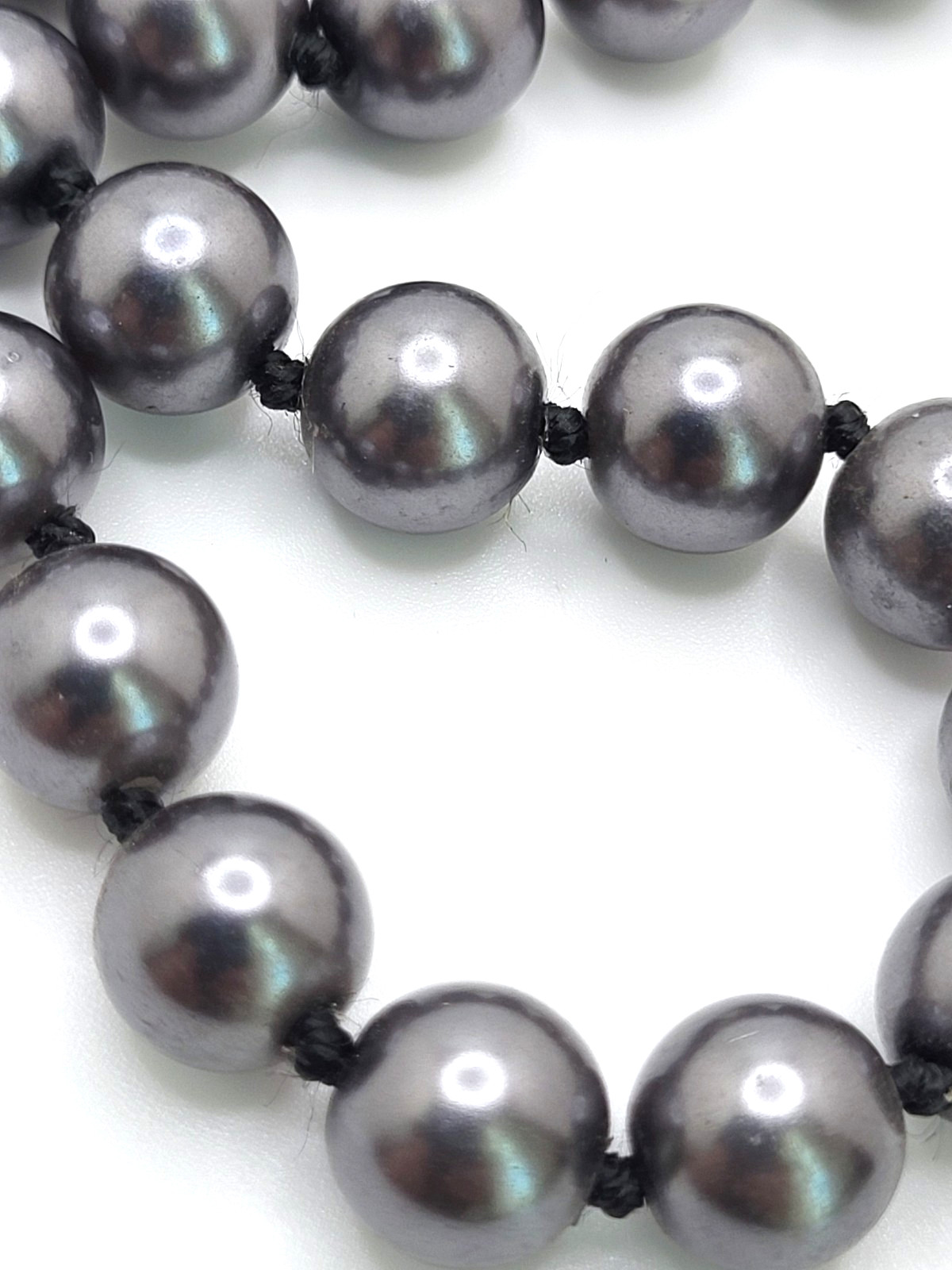 Vintage 10mm Dark Grey Faux Pearl Necklace Fish hook Knotted Glass Bead Signed D