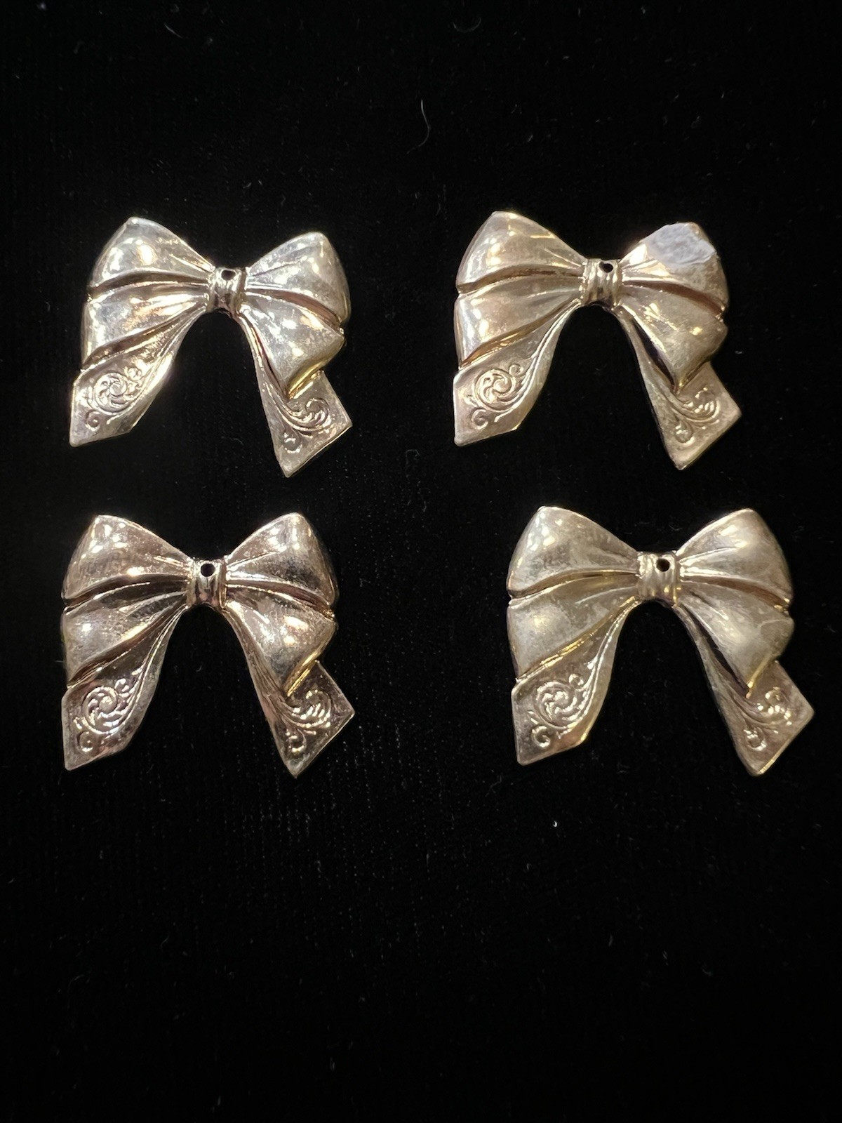 4 Vintage Bows Gold Plated Brass Stamping for Jewelry Making/Decoration/Crafting