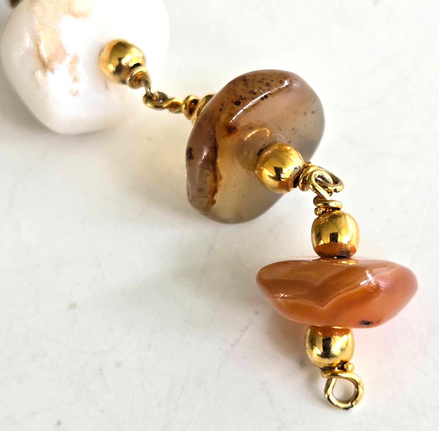 Vintage Agate Nugget Bead Gold Tone Elongated Chain Y Drop Necklace 24.75″