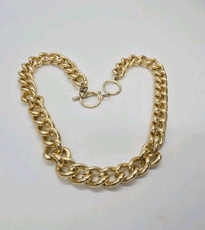 Gold Tone Link Necklace Collar Chunky 80’s style Couture Vintage Toggle 21 in