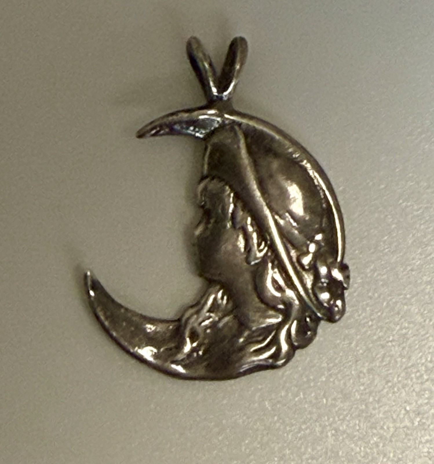 Vintage Sterling Silver Pendant with Girl’s Face Hat Crescent Moon Silhouette