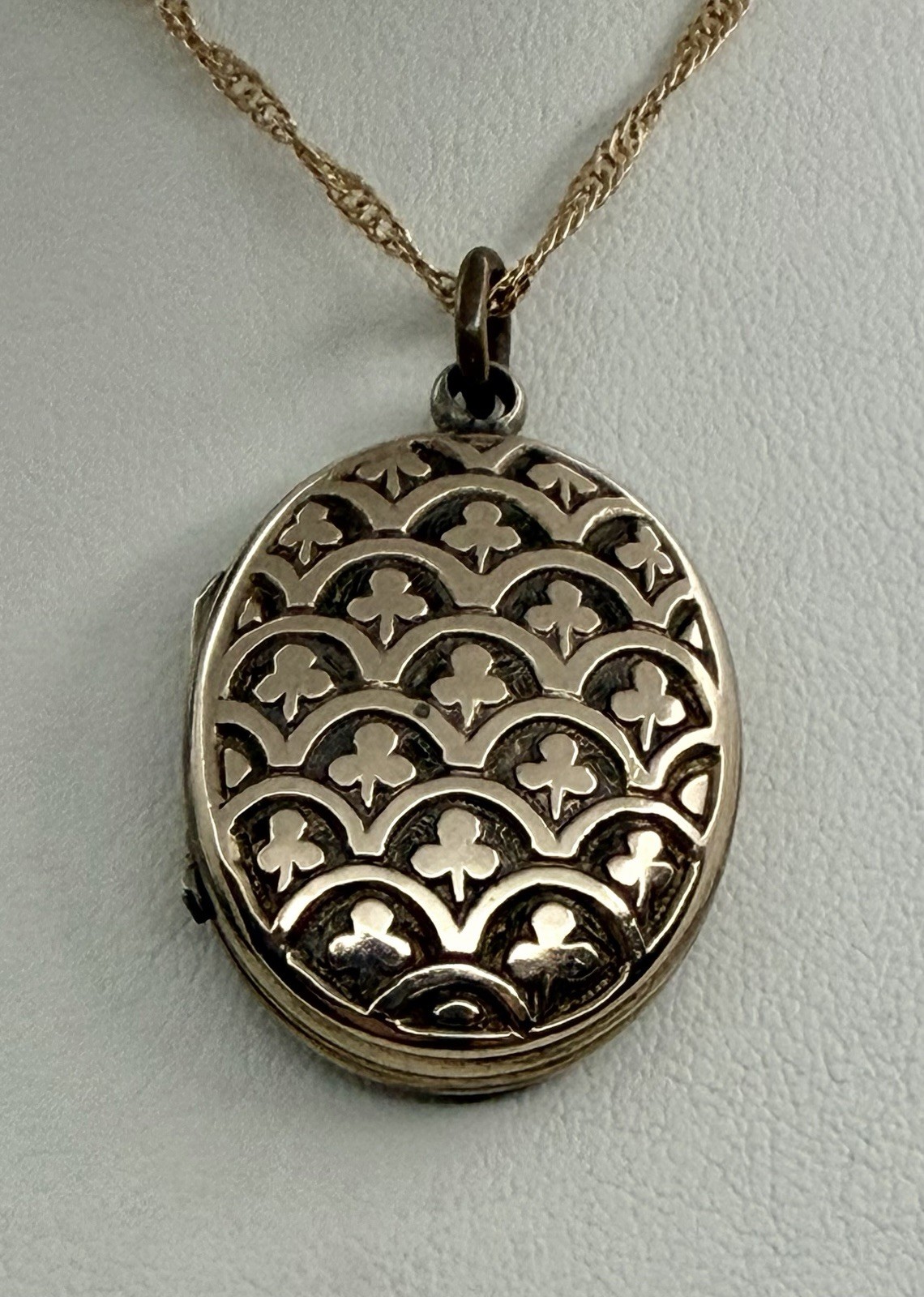 Antique Double Sided Rose Rolled Gold Fleur de Lys Flower Locket Necklace AS IS