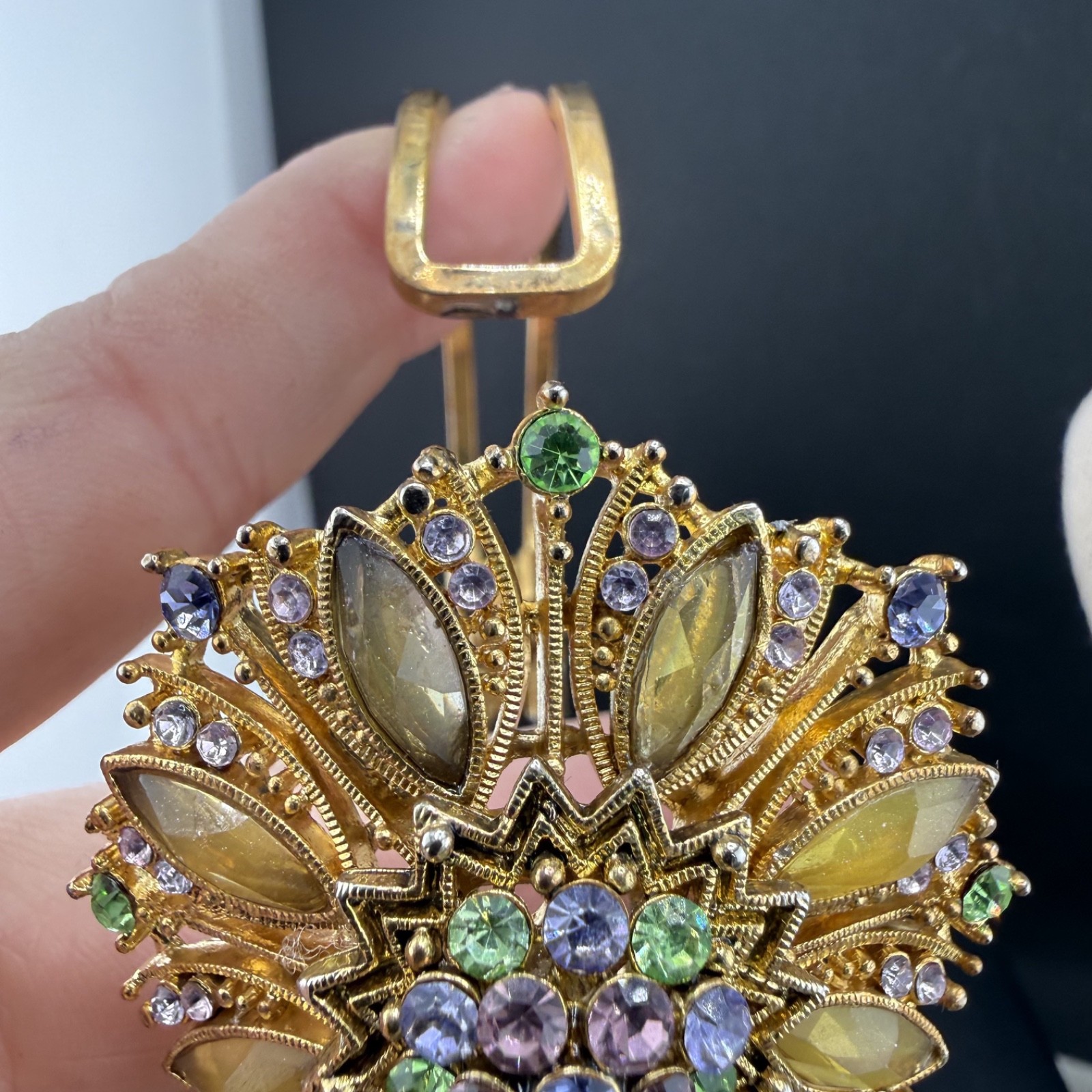 Vintage Rhinestone Hinged Bangle Flower Gold Tone Spring 6”